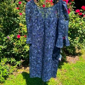 Adrianna Papell Rosey Embroidered sheath dress size 16 with bell sleeves